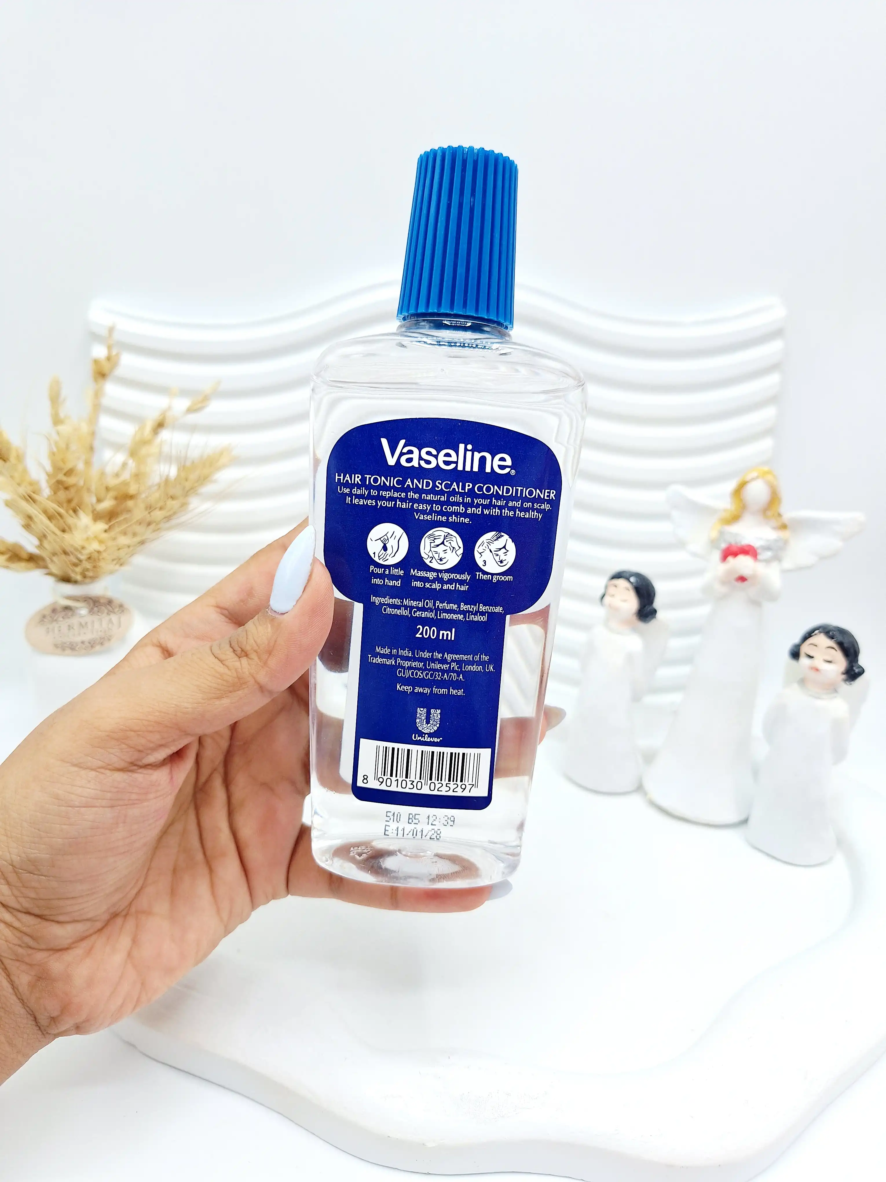 تونیک ضد ریزش و تقویت کننده برند وازلین Vaseline کد ۵۲۹۷